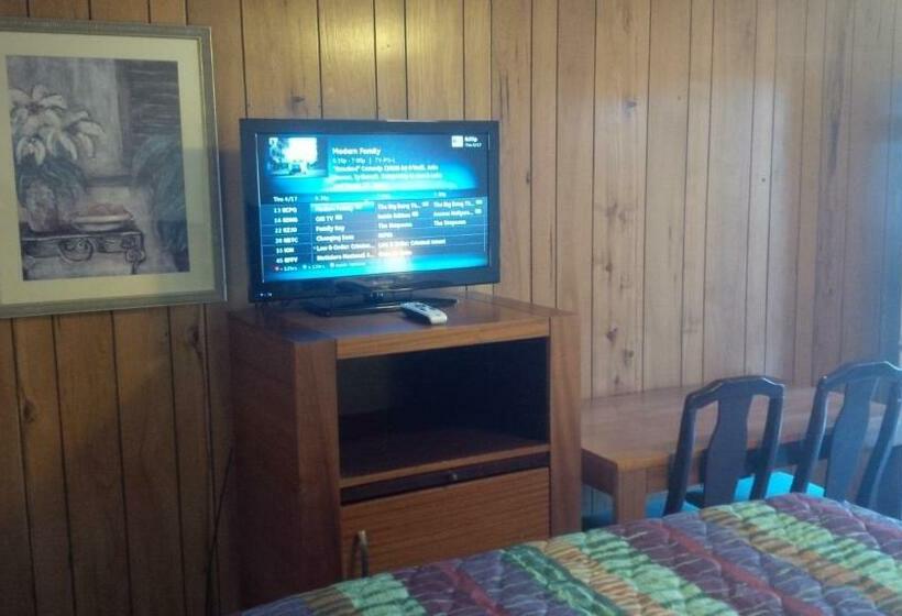 标准间, Holiday Lodge