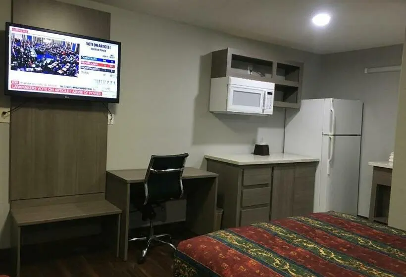 キングサイズベッドのスタンダードルーム, Travel Inn & Suites
