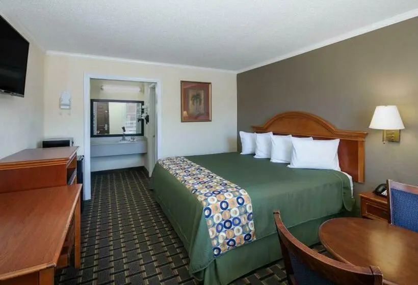 Standard-huone King-vuode, Travelodge By Wyndham Orangeburg