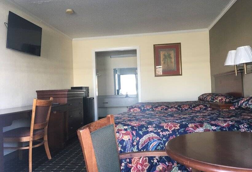 غرفه قياسيه سريرين مزدوجين, Travelodge By Wyndham Orangeburg