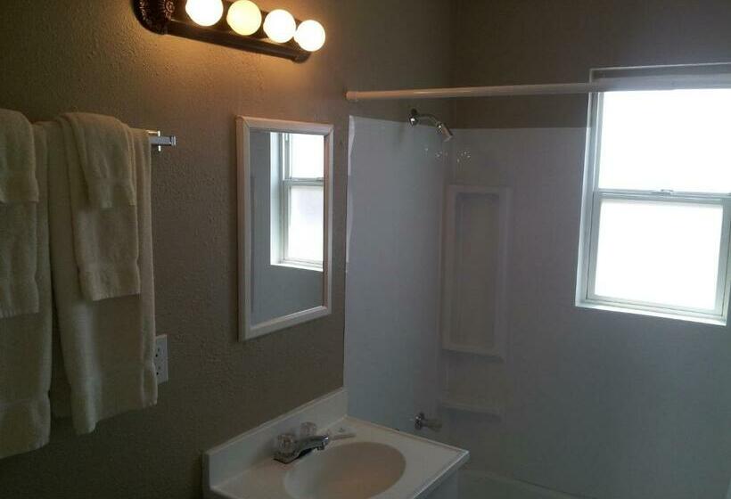 غرفه قياسيه سريرين مزدوجين, Oasis Boutique Motel