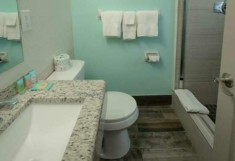 חדר סטנדרט שתי מיטות זוגיות, Sun Outdoors Marathon