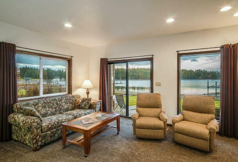 جناح, Pend Oreille Shores Resort