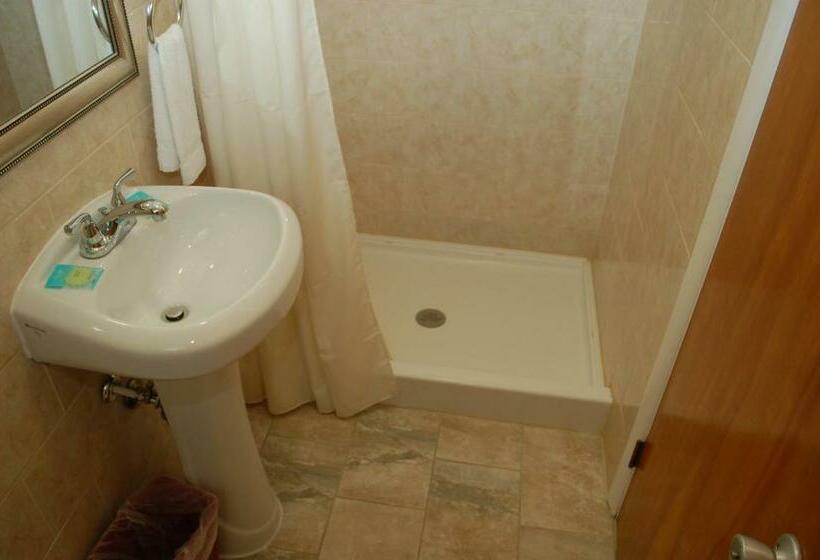 غرفه قياسيه سريرين مزدوجين, Sara Glen Motel   Saratoga Springs Glens Falls