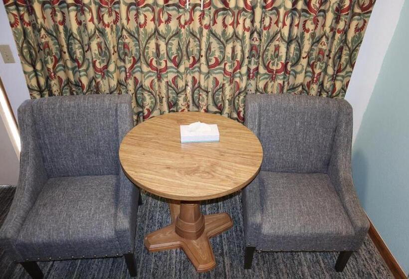 Standart Oda, Silver Sands Motel