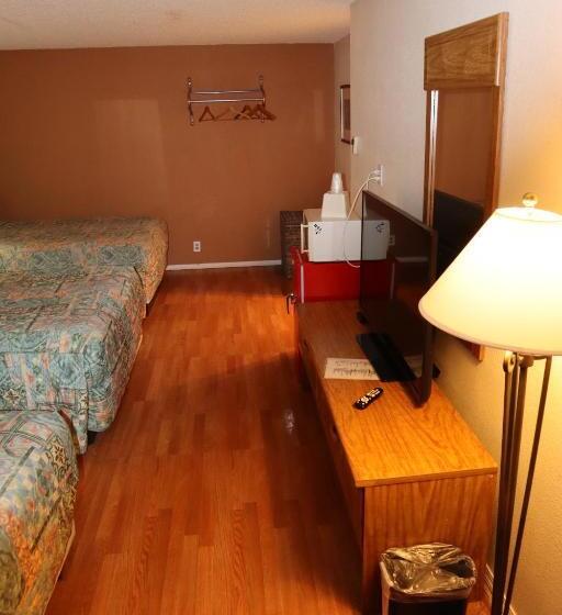 Üç Kişilik Standart Oda, Silver Sands Motel