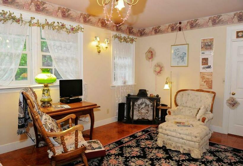 חדר סטנדרט, A Walk In The Woods Bed And Breakfast