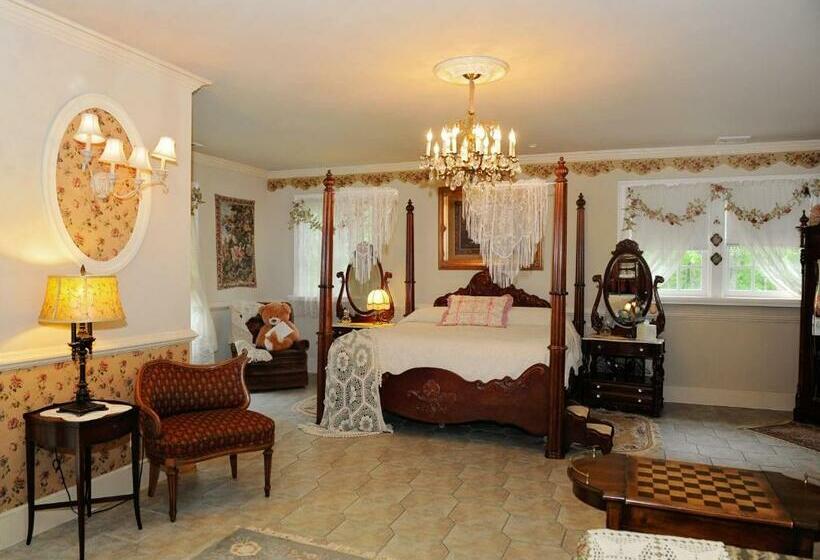 מיטת קינג בסוויטה, A Walk In The Woods Bed And Breakfast