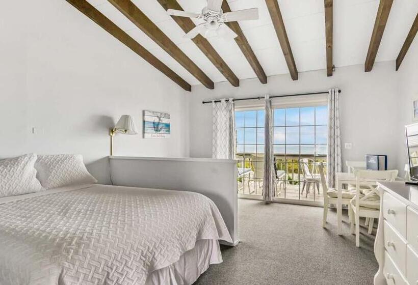 إستوديو قياسى, Beach Plum Resort