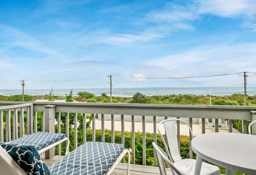 إستوديو قياسى, Beach Plum Resort