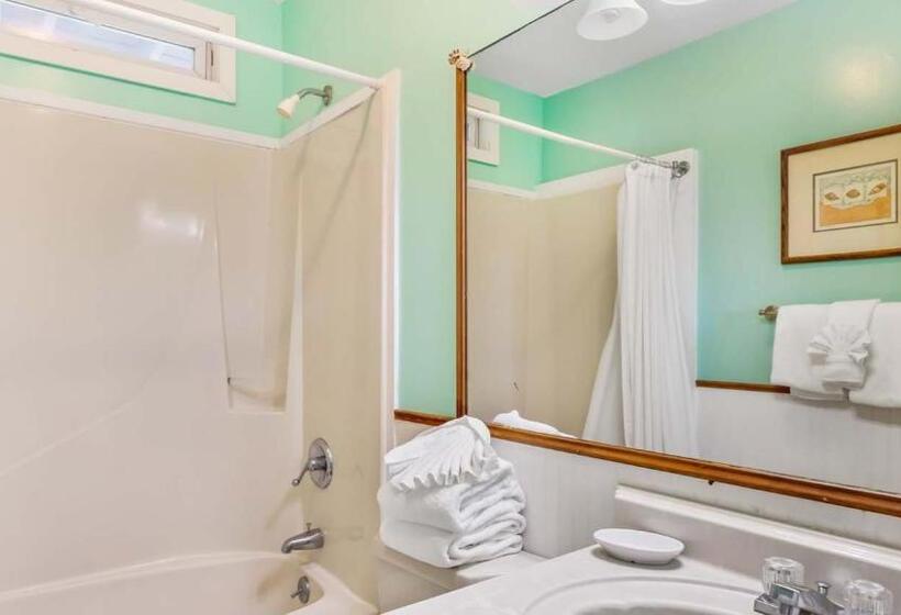 إستوديو قياسى, Beach Plum Resort