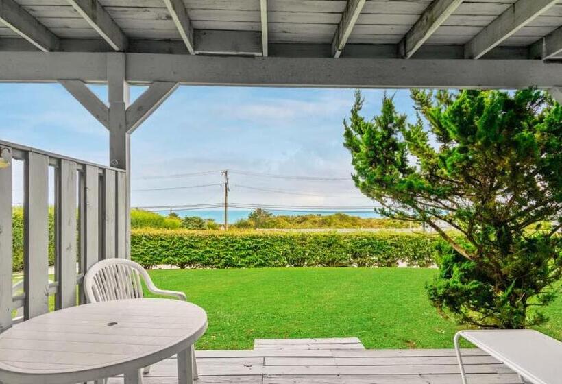 إستوديو قياسى, Beach Plum Resort