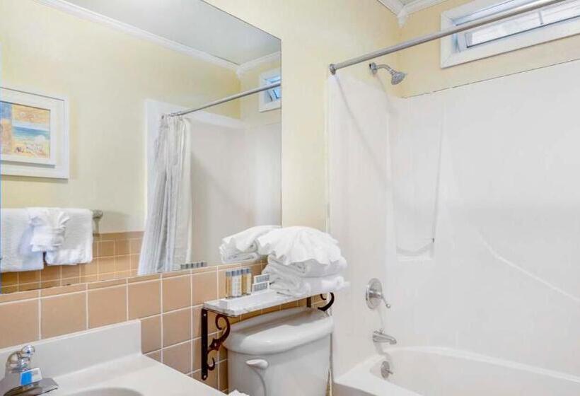 إستوديو قياسى, Beach Plum Resort