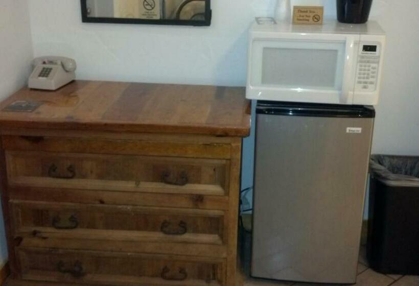 Номер Стандарт 2 Двуспальные Кровати, Buffalo Chip's Ranch House Motel