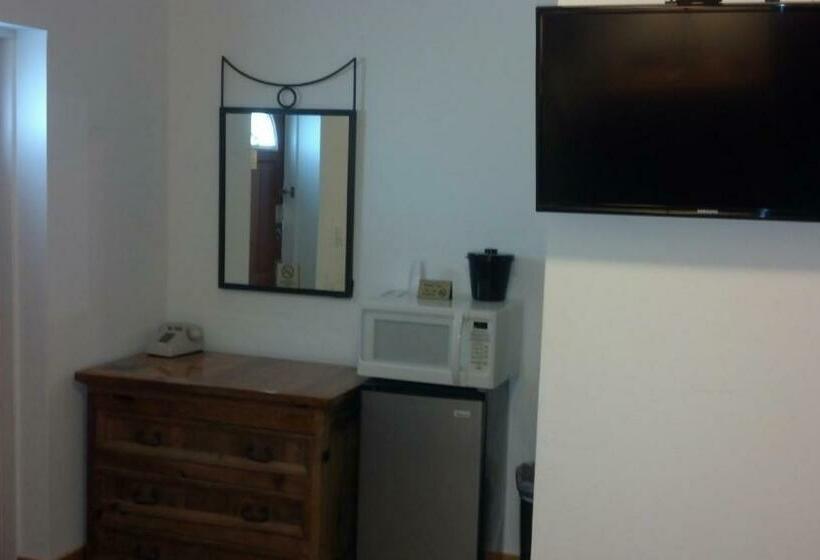 Номер Стандарт 2 Двуспальные Кровати, Buffalo Chip's Ranch House Motel