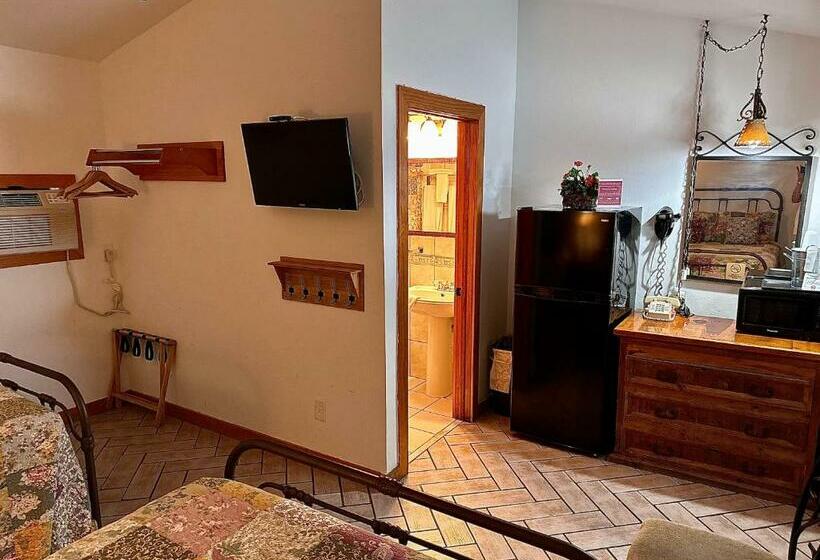 Номер Стандарт 2 Двуспальные Кровати, Buffalo Chip's Ranch House Motel