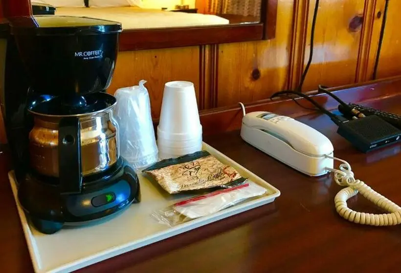 スタンダードルーム, Horse Cave Motel