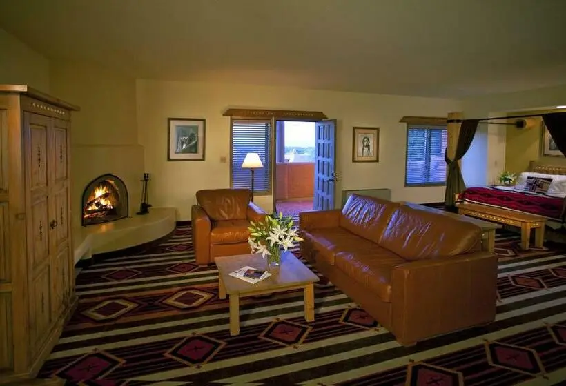 سوئیت با تخت بزرگ, The Lodge At Santa Fe