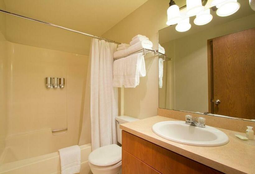 جناح, The Wayside Inn