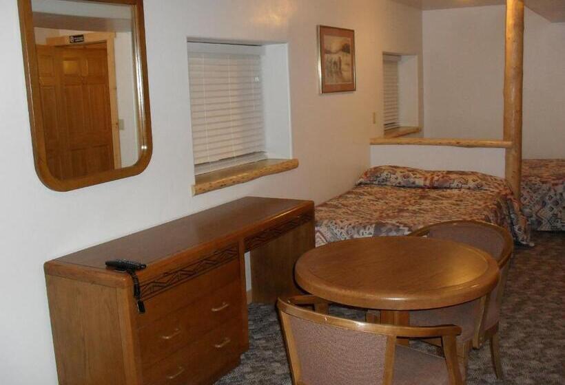 ベーシックトリプルルーム, Jared S Wild Rose Ranch Resort