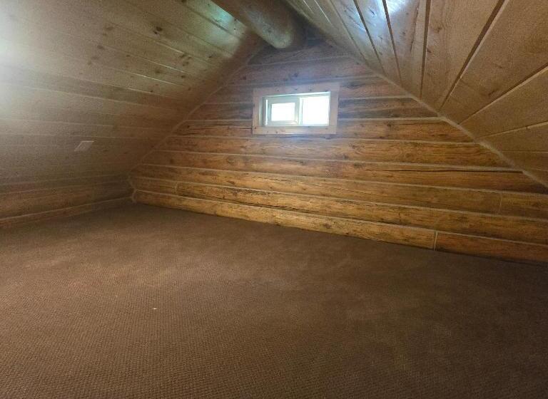 レイクビュースタンダードルーム, Jared S Wild Rose Ranch Resort