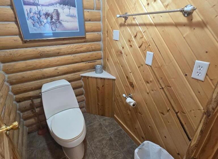 レイクビュースタンダードルーム, Jared S Wild Rose Ranch Resort