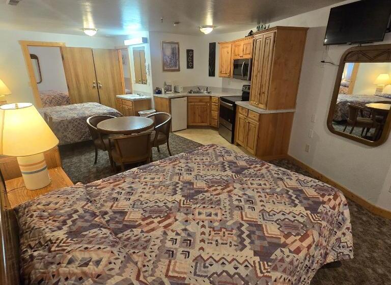 デラックストリプルルーム, Jared S Wild Rose Ranch Resort