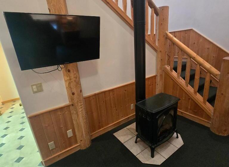 デラックスの4人部屋, Jared S Wild Rose Ranch Resort