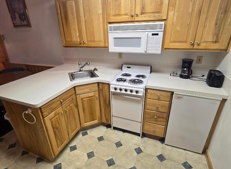 デラックスの4人部屋, Jared S Wild Rose Ranch Resort