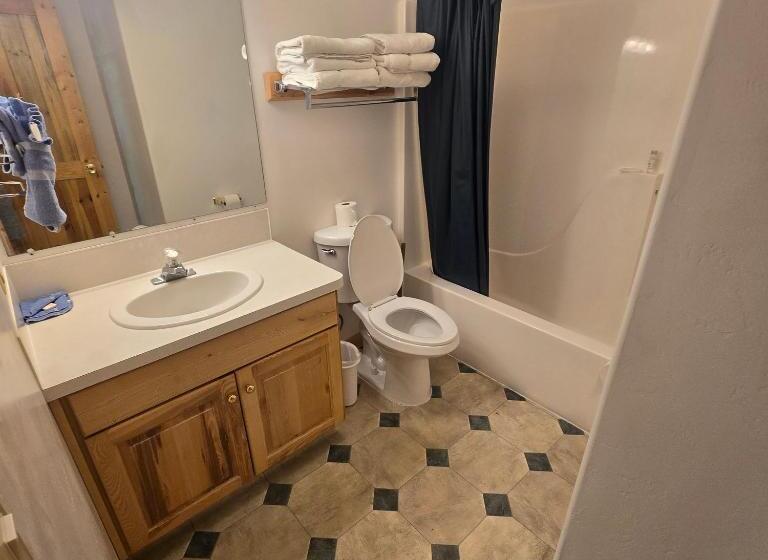 デラックスの4人部屋, Jared S Wild Rose Ranch Resort