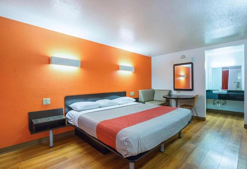 غرفة قياسية لذوى الاحتياجات الخاصة, Motel 6 Round Rock, Tx