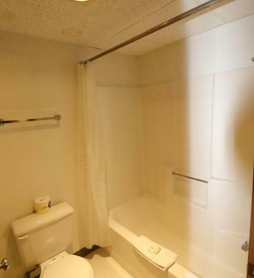 Номер Стандарт, Travelodge By Wyndham Redwood Falls