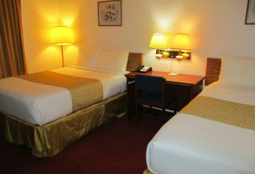 غرفه قياسيه سريرين مزدوجين, Travelodge By Wyndham Redwood Falls