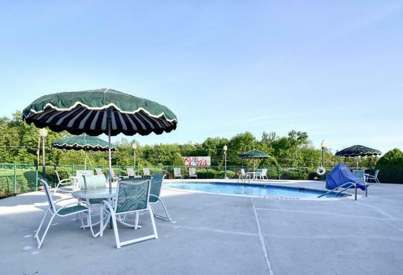 Quarto Estandar com Vistas, Roosevelt Inn & Suites Saratoga Springs