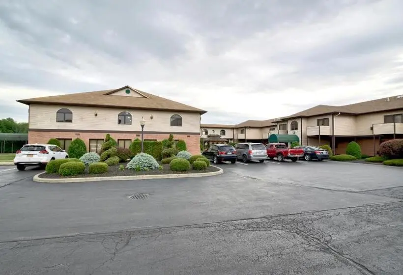 Sviitti King-vuode, Roosevelt Inn & Suites Saratoga Springs