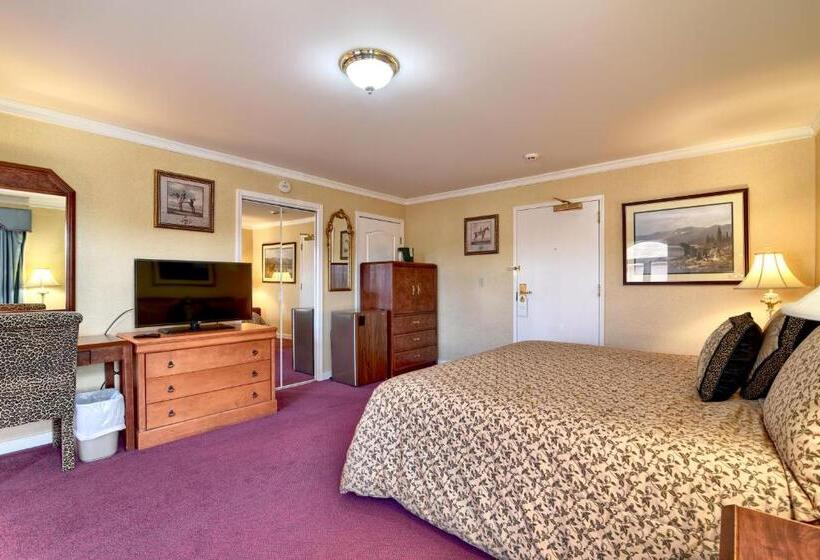 Quarto Deluxe Cama King, Roosevelt Inn & Suites Saratoga Springs