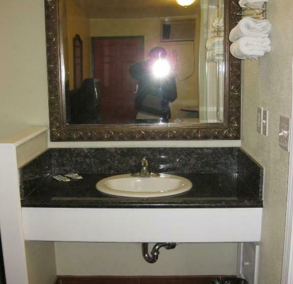 Номер Стандарт, Sunshine Motel