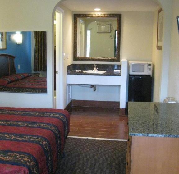 Номер Deluxe, Sunshine Motel