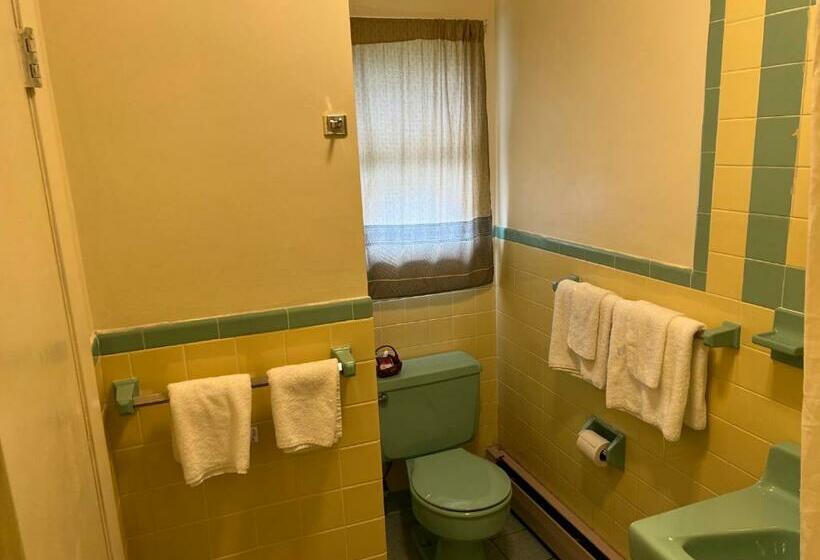 חדר סטנדרט, Thruway Holiday Motel