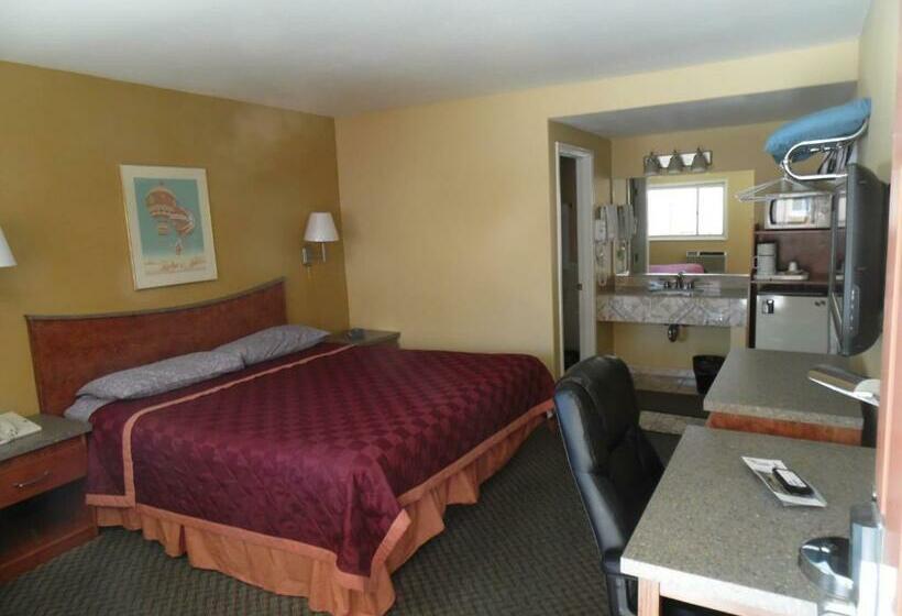 Стандартный Номер Кровать Кинг, Trails Motel