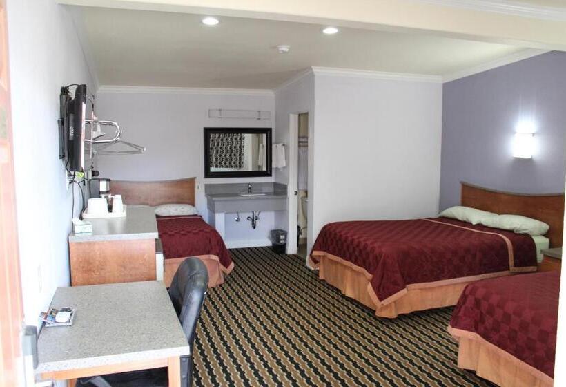 Семейный Номер, Trails Motel