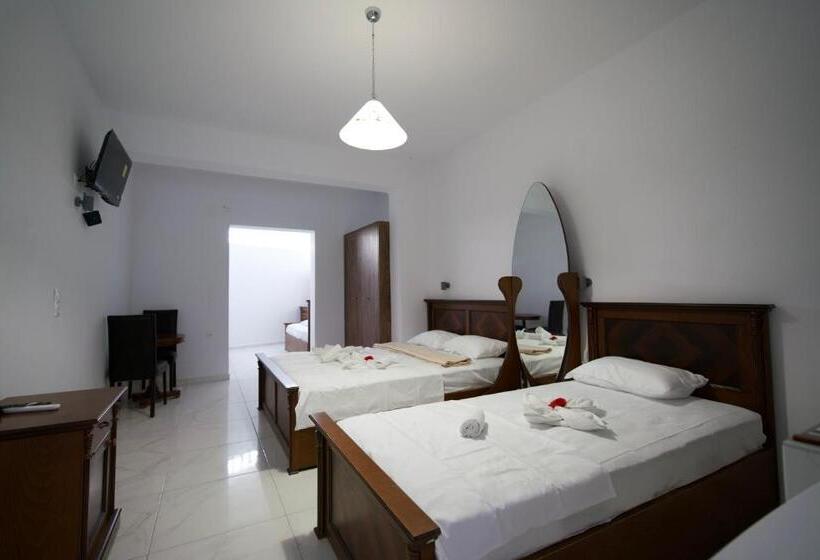 غرفة عائلية, Dodomar Selection