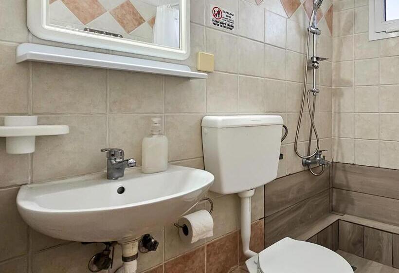 标准间带阳台, Chariclia