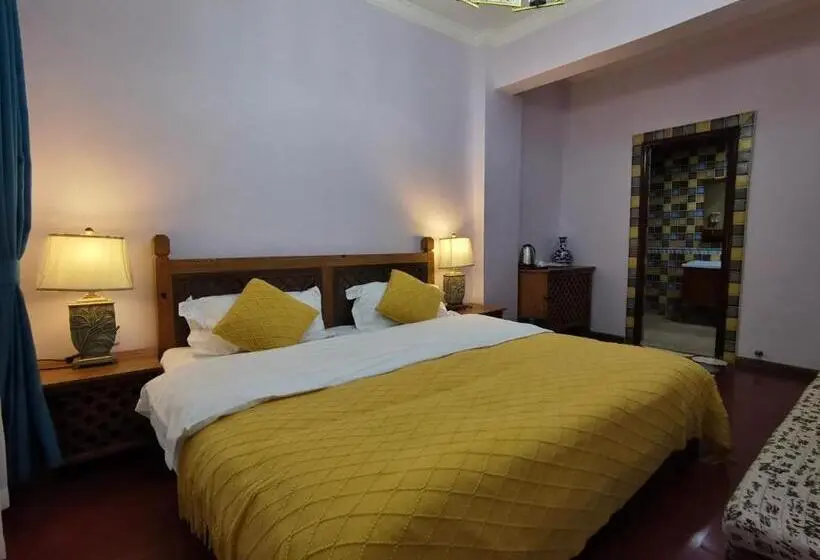 ファミリールーム, Mama Naxi Guesthouse