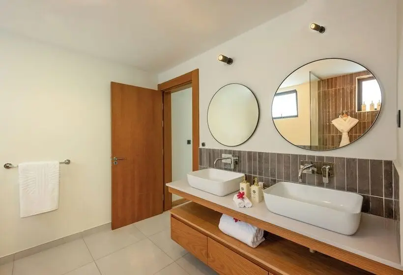 سوییت با چشمانداز دریا, Legend Hill Resort And Spa