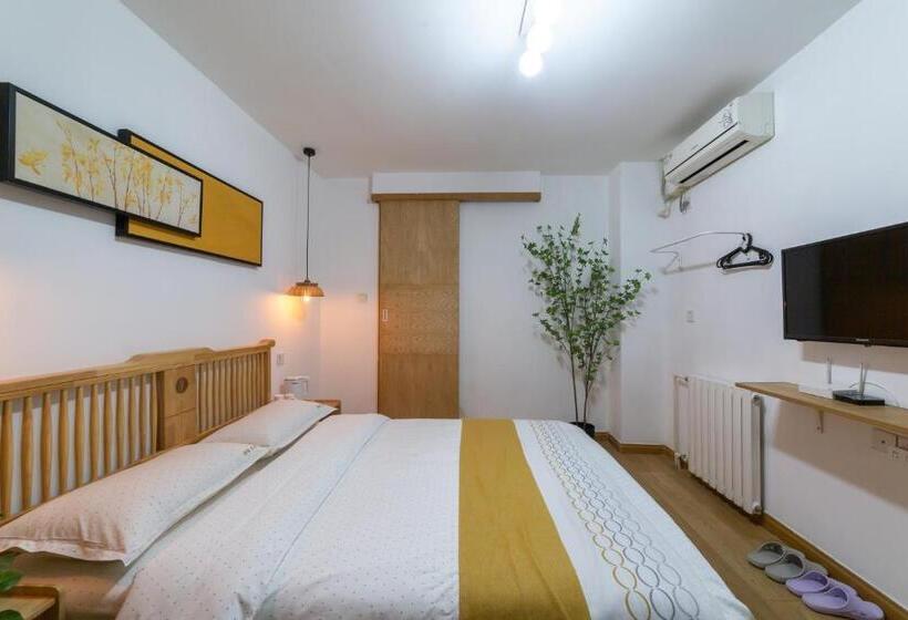 חדר משפחתי, Xi An Travelling With Hotel South Gate