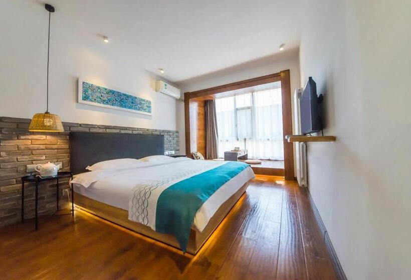 غرفة ديلوكس مزودة بشرفة, Xi An Travelling With Hotel South Gate