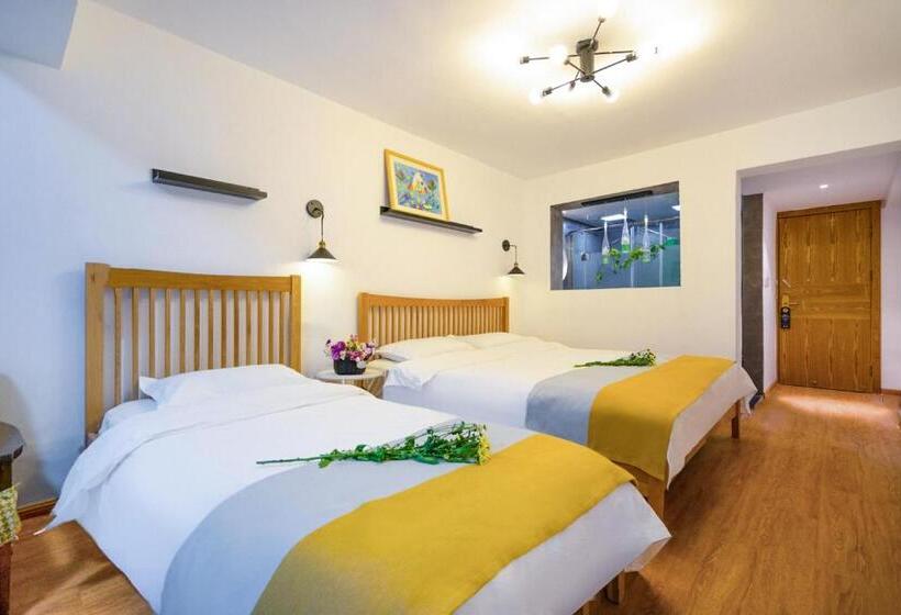 غرفة عائلية, Xi An Travelling With Hotel South Gate