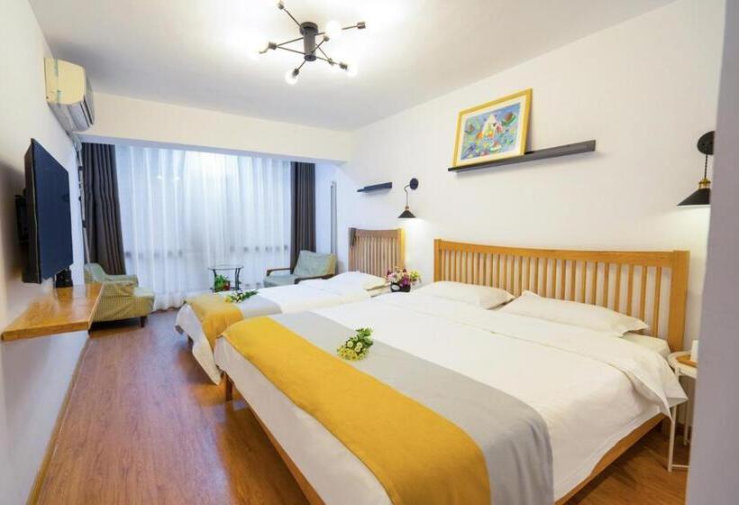 חדר משפחתי, Xi An Travelling With Hotel South Gate