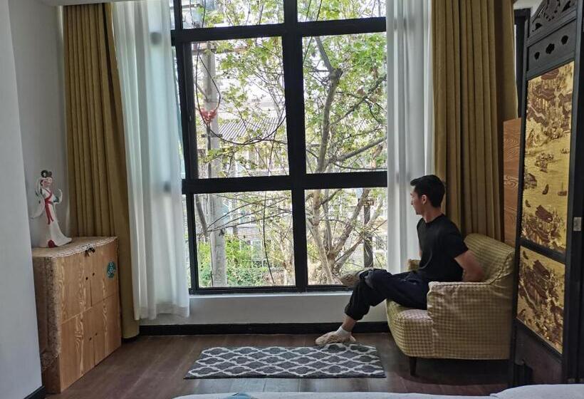 חדר משפחתי, Xi An Travelling With Hotel South Gate